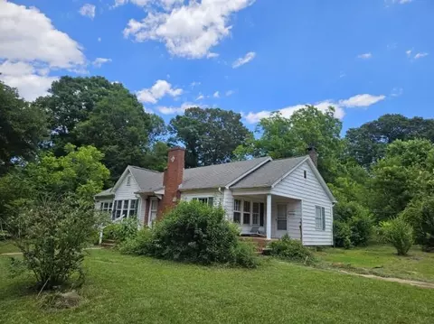 302 16th St, Gaffney, SC 29340 photo 2