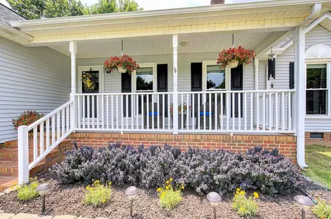 119 Fairview Pl, Greer, SC 29651 photo 2