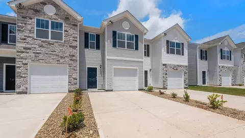 722 Embark Cir, Greer, SC 29651 photo 2
