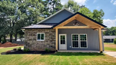 203 Walnut St, Union, SC 29379