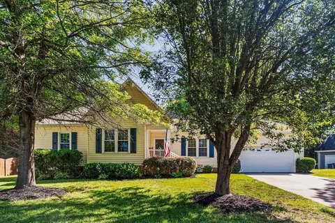7 Sage Brush Ct, Greer, SC 29651