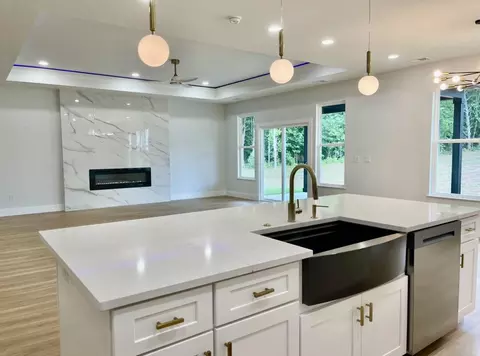 Kitchen - 1605 Dickson Rd, Inman, SC 29349 photo 2 of 2