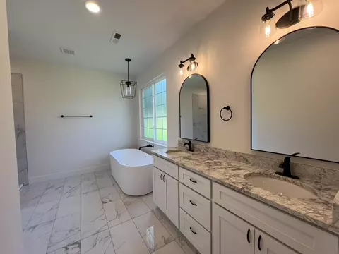 336 Wall St, Campobello, SC 29322 photo 9
