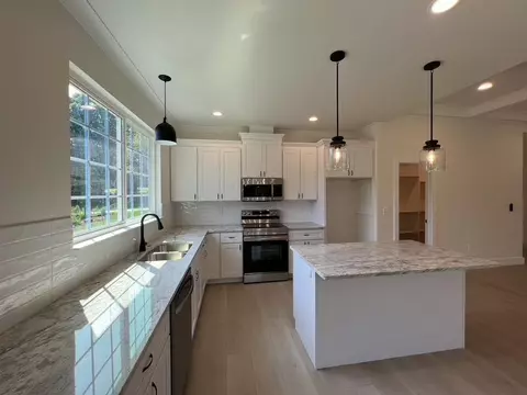 336 Wall St, Campobello, SC 29322 photo 6