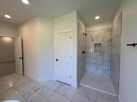 336 Wall St, Campobello, SC 29322 photo 10