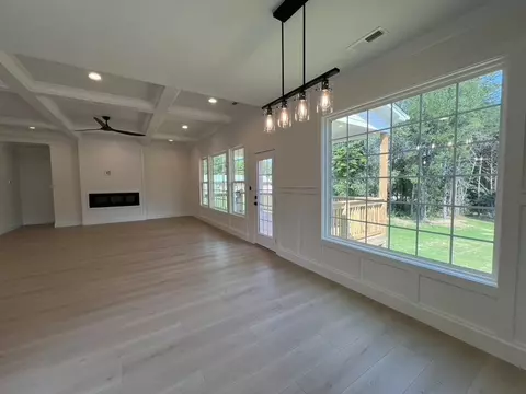 336 Wall St, Campobello, SC 29322 photo 5