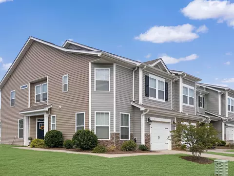 330 Sudduth Farms Dr, Greer, SC 29650