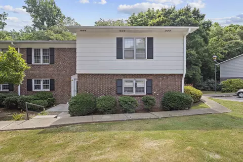 7 Summercreek Dr, Spartanburg, SC 29307