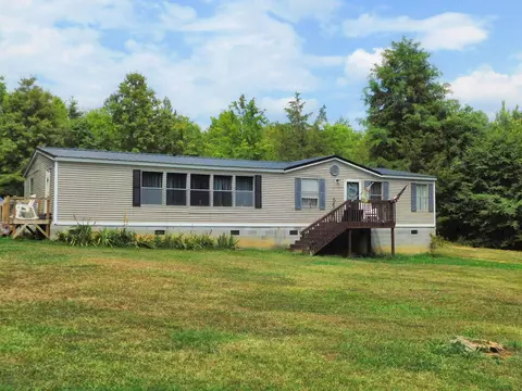 2195 Corinth Rd, Gaffney, SC 29340