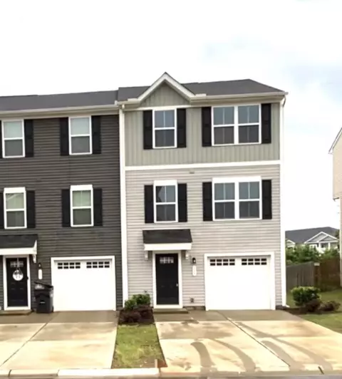 109 Coldwater Creek Ct, Simpsonville, SC 29680