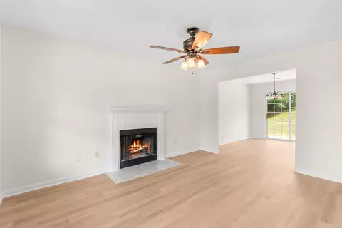 804 Canton Ct, Greer, SC 29651 photo 7