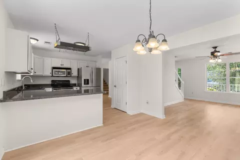 804 Canton Ct, Greer, SC 29651 photo 12
