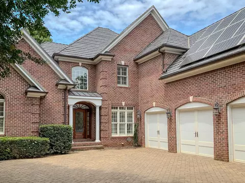 15 Marlis Ct, Greer, SC 29650