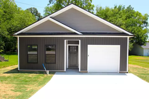 110 N Oakland St, Cowpens, SC 29330