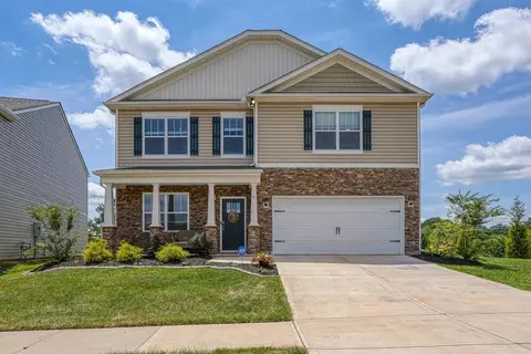 4 Oak Edge Ln, Greer, SC 29651