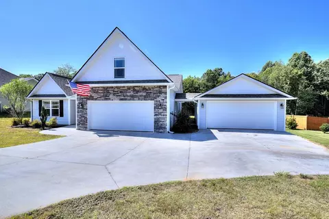 147 Lyman Lake Rd, Lyman, SC 29365