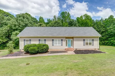 3241 Price House Rd, Woodruff, SC 29388