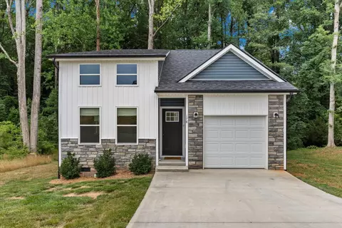 178 Shady Lane Dr, Wellford, SC 29385