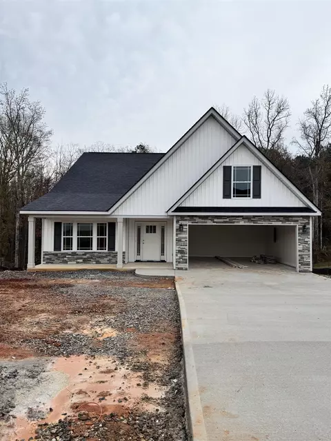 150 Double Creek Dr, Gaffney, SC 29341