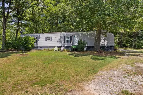 1863 Chapman Rd, Fountain Inn, SC 29644