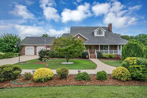 201 Bowling Green Dr, Landrum, SC 29356