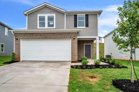 533 Dallington Dr, Wellford, SC 29385