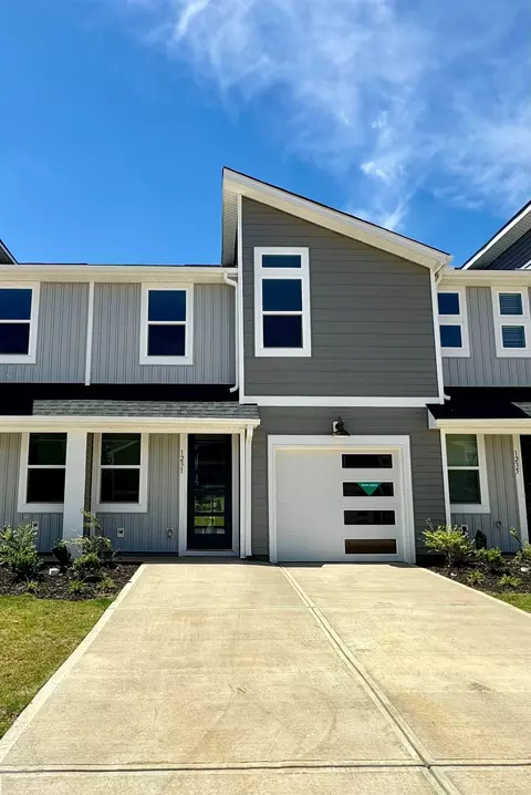 1231 Westgate Village Dr, Spartanburg, SC 29301