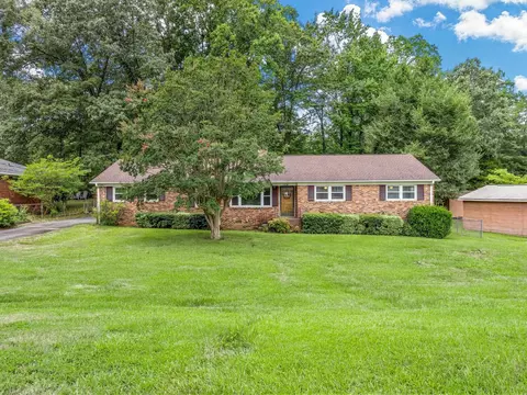104 Cornelius Rd, Spartanburg, SC 29301