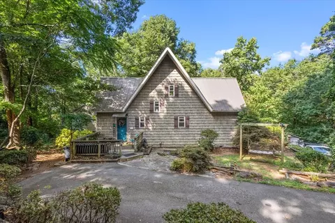 339 Woodsong Dr, Inman, SC 29349