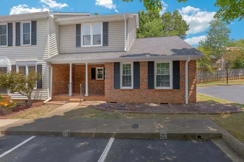 20 Somersett Dr, Spartanburg, SC 29301