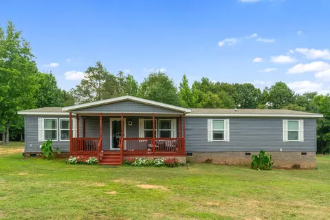 420 Pine Hills Rd, Woodruff, SC 29388