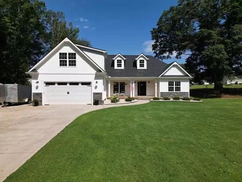 109 Shoreham Dr, Inman, SC 29349