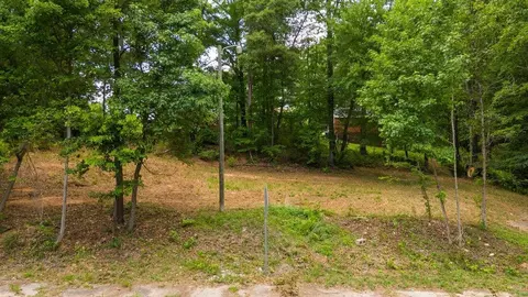 290 Williams St, Woodruff, SC 29388