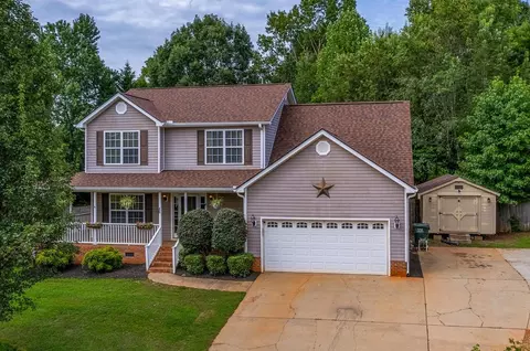 808 Canton Ct, Greer, SC 29651