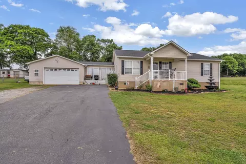 1204 Holly Springs Rd, Inman, SC 29349