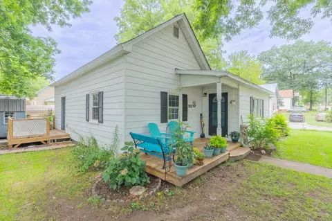 Exterior - 306 Walnut Dr, Gaffney, SC 29340 photo 2 of 6