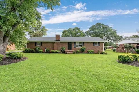 110 Scenic Cir, Boiling Springs, SC 29316
