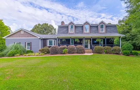 302 Rabbit Run Rd, Enoree, SC 29335