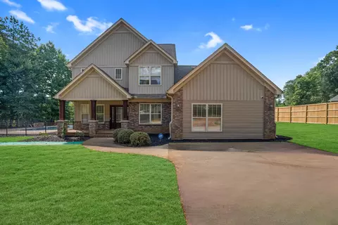 243 Holly Tree Cir, Duncan, SC 29334