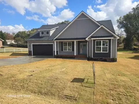 122 Cherry Ln, Greer, SC 29651