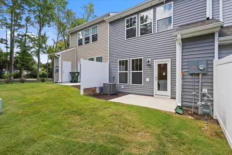 1508 Rivermeade Dr, Moore, SC 29369 photo 3