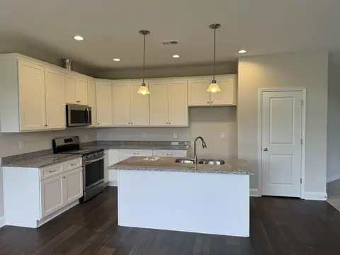 2720 Millhone Dr, Moore, SC 29369 photo 4