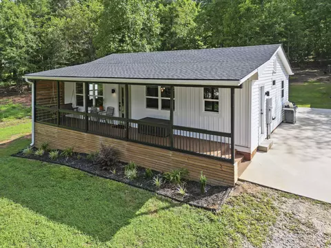 26 Scruggs Cir, Greer, SC 29651