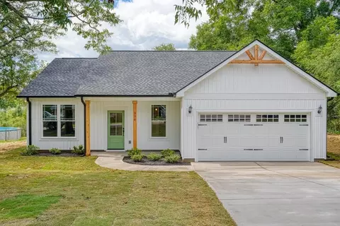 330 Sunset Dr, Pacolet, SC 29372