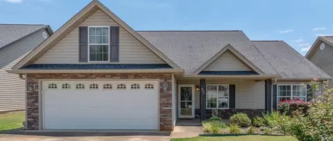 834 Vandenburg Dr, Boiling Springs, SC 29316