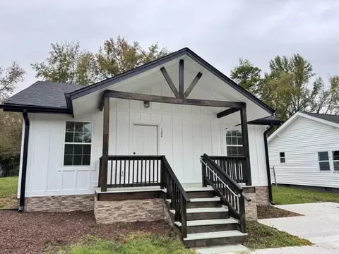 122 Williams St, Woodruff, SC 29388