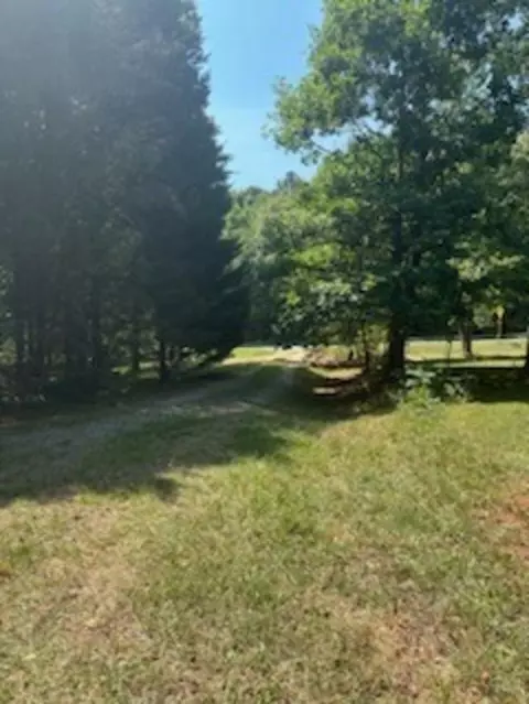 806 Mcswain Rd, Chesnee, SC 29323