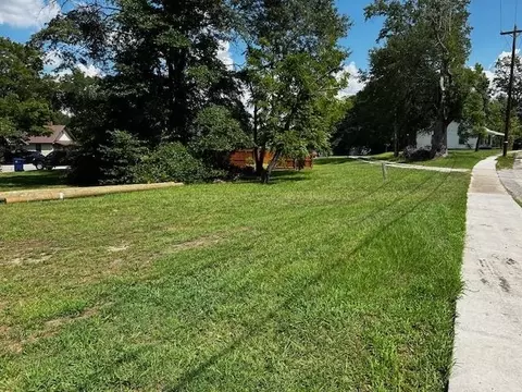 612 Buncombe St, Woodruff, SC 29388