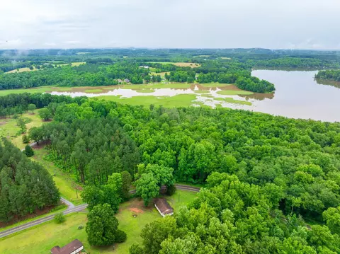 950 Dickson Rd, Campobello, SC 29322 photo 5