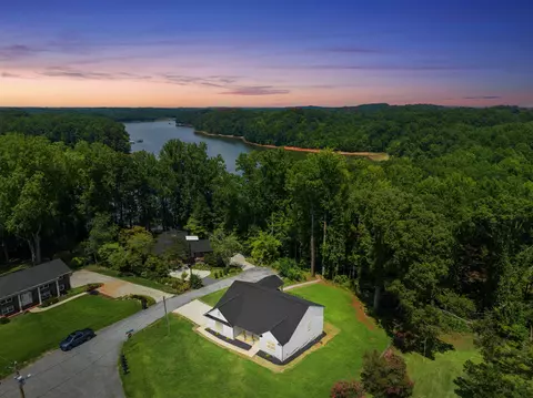 400 Lakewood Dr, Anderson, SC 29621